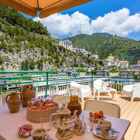 Le Terrazze Di Santa Tecla Apartment *